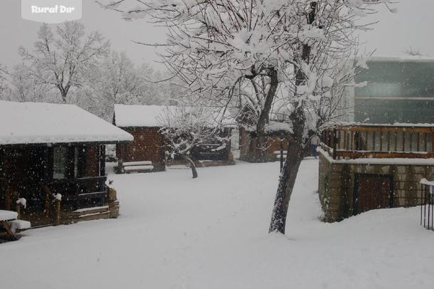 Centro nevado, está precioso! de la casa rural Cabañas "El Ruso"