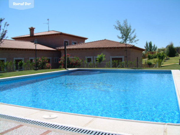 piscina de la casa rural Casa La Corza