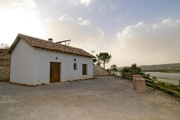 Una de las casas de la casa rural Complejo rural El Molinillo.