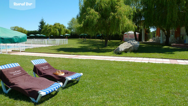 PISCINA de la casa rural Casa Rural Antonio en Las Arribes, Salamanca.