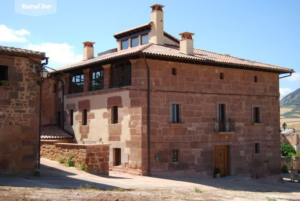 Fachada exterior del Palacio de la casa rural Casa-Palacio rural Ioar