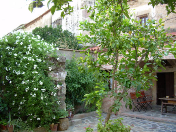 Patio de la casa rural Casa del Conde