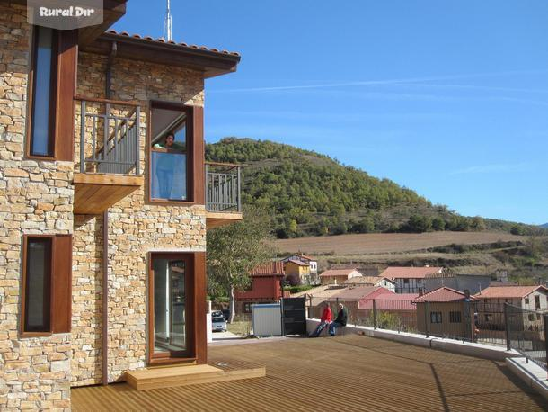 terraza-solarium de la casa rural AltoTiron