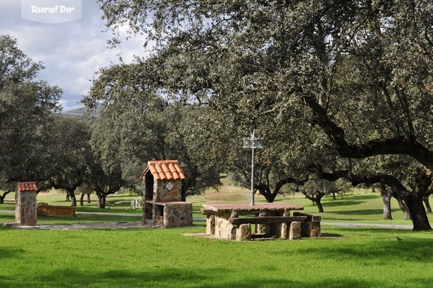 barbacoa de la casa rural Casa Rural Majalón "carreteros"