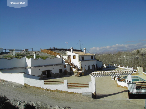 exterior de la casa rural Cuevas el Moral