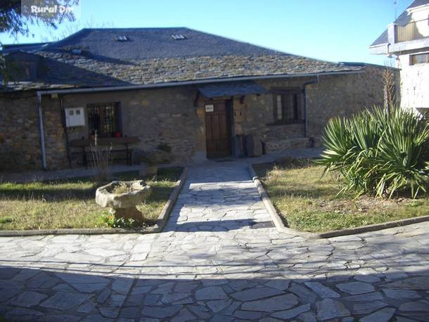 Casa Vista entrada de la casa rural Casa Rural de Santibáñez del Toral