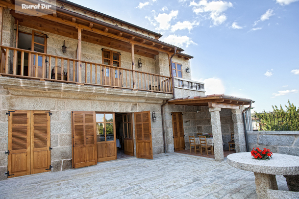 Solaina y patio de la casa rural Casa da Solaina