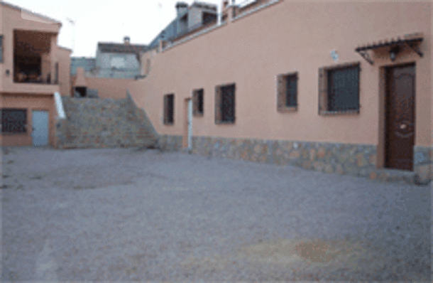 entrada a las casas de la casa rural Casas Rurales Montemayor