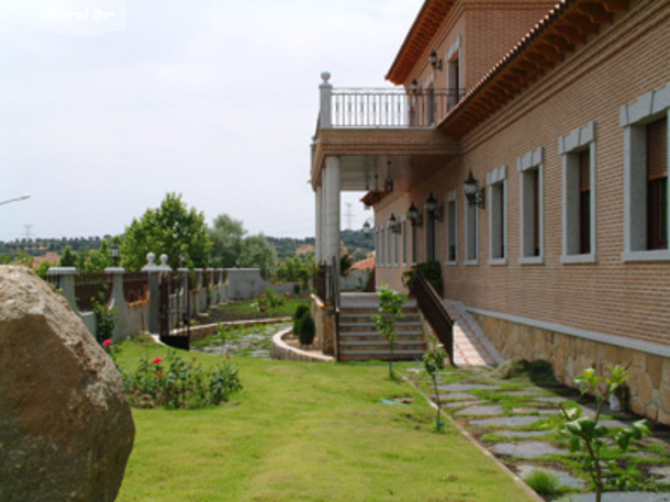 Exterior de la casa rural Casa La Corza