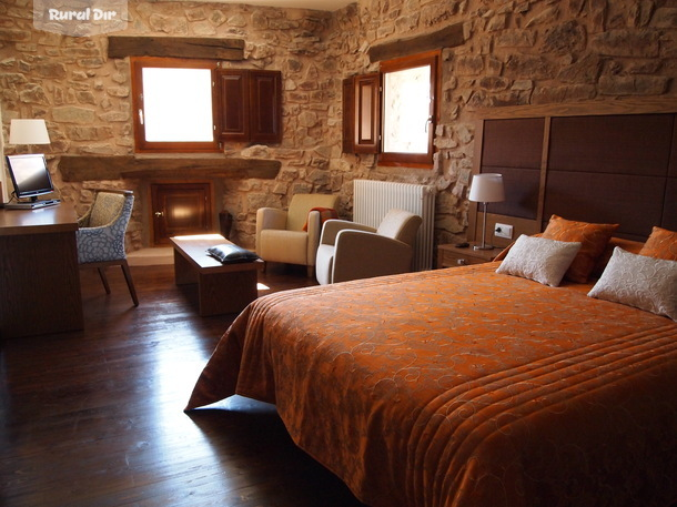 Habitación de la casa rural Posada La Almazuela