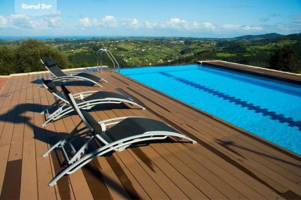 Piscina de la casa rural Laboz 