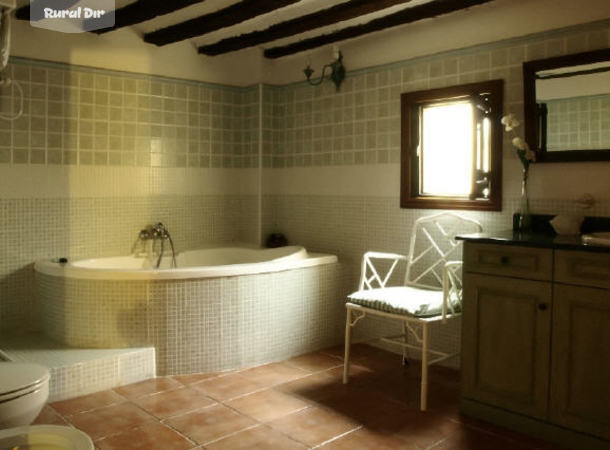 Un baño para relajarse de la casa rural Señorio de moncalvillo