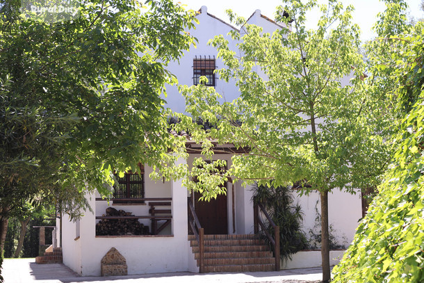 Fachada de la casa rural Casa Pascualillo