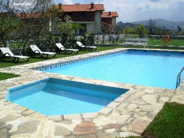 Piscina de la casa rural Avemar