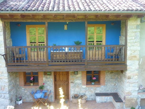 Portal y Entrada Principal. de la casa rural Casa de Turismo Rural La Llera