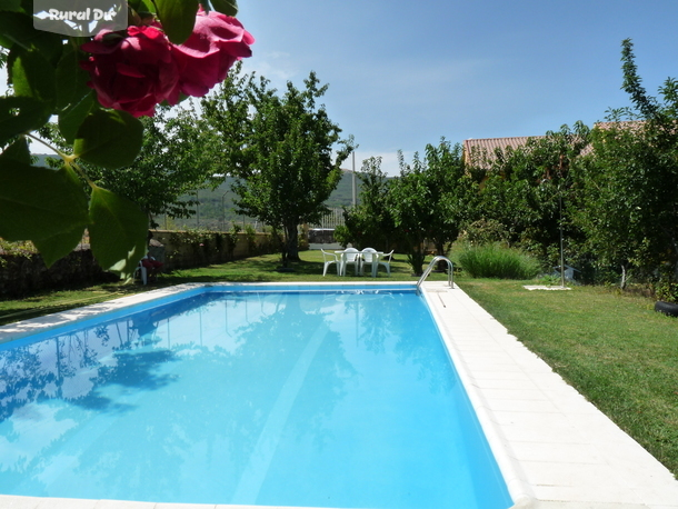 PISCINA de la casa rural Casa Rural Teso de las Corzas I y II