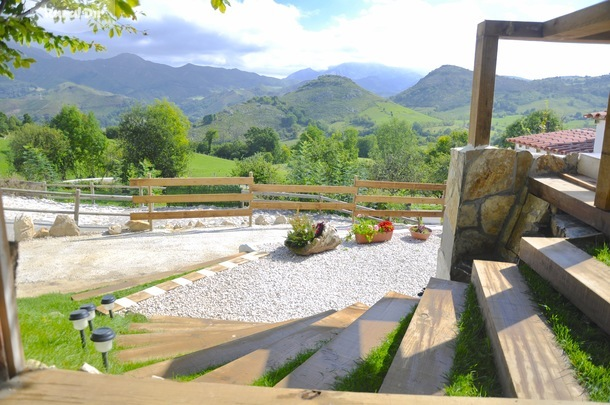 Escalera Terraza y Vistas de la casa rural LA TERRAZA DE ONÍS