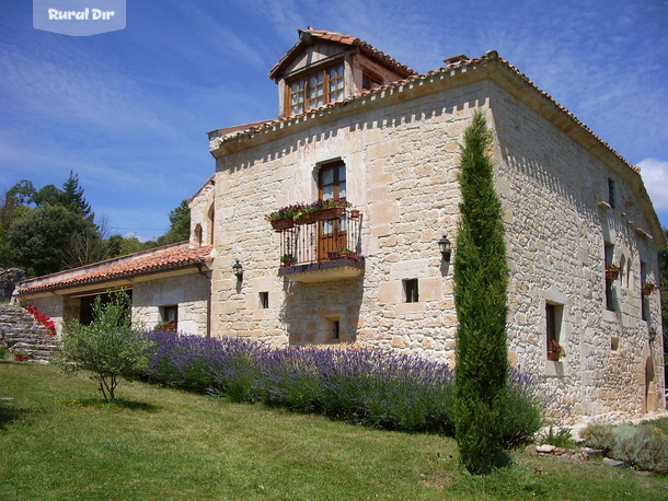 La Ondina. Vista general de la casa rural La Ondina