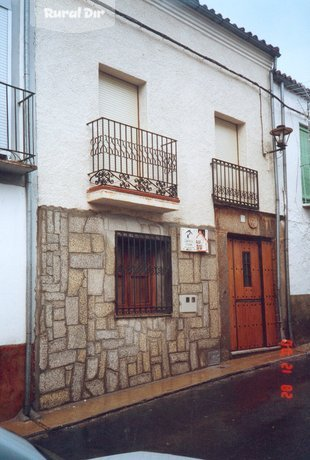 Fachada de la casa rural C.La Casa Grande