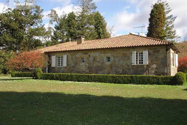 Casa del siglo XIX con horreo. de la casa rural Casa del siglo XIX con horreo.