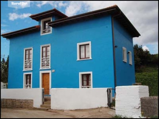 fachada de la casa rural Casa Paulita