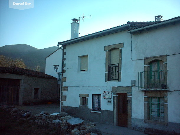 Fachada de la casa rural C. Tia Paulina