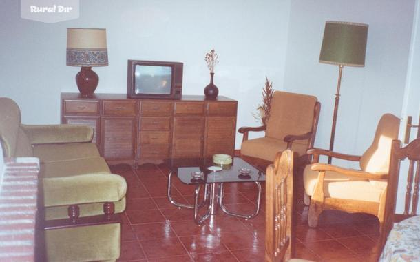 Salón de la casa rural C. Los Enebros