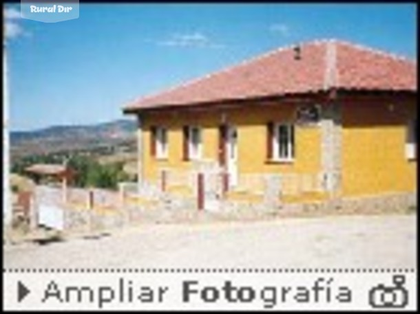 Fachada de la casa rural C. Bella Vista