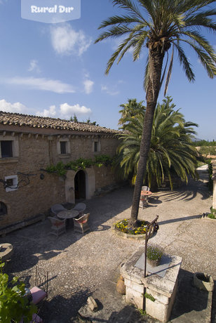 Fachada de la casa rural Agroturisme Son Pons