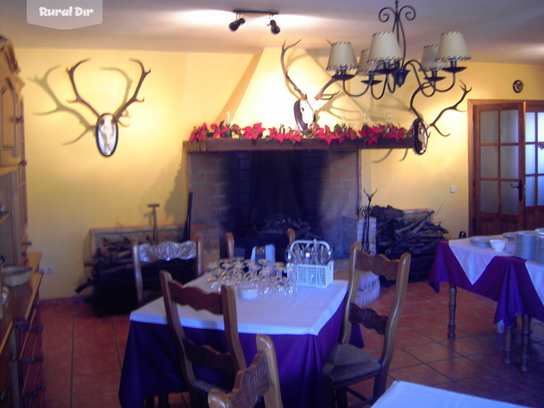 Comedor de la casa rural Mesa del Rey