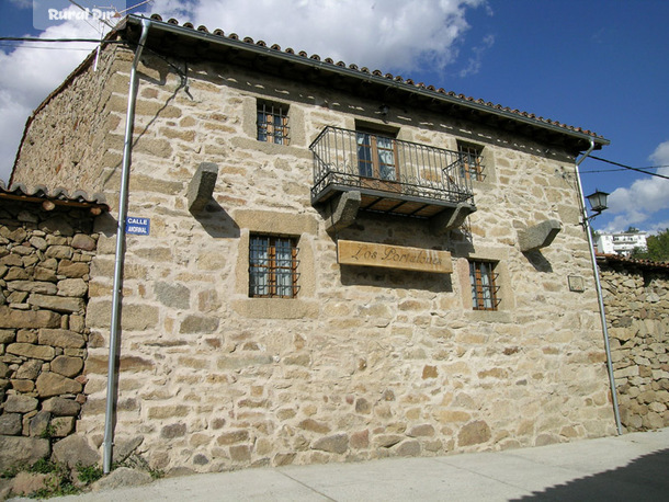 Fachada de la casa rural C.Portalones.La Grande