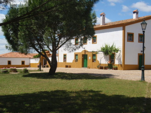 Fachada principal de la casa rural Casa rural de solana