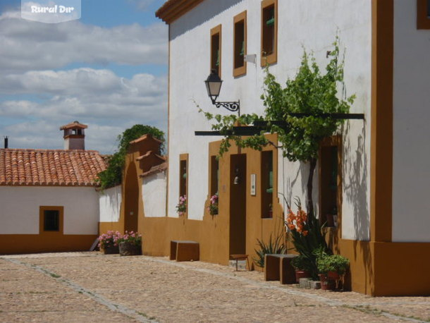 Fachada principal-detalle de la casa rural Casa rural de solana