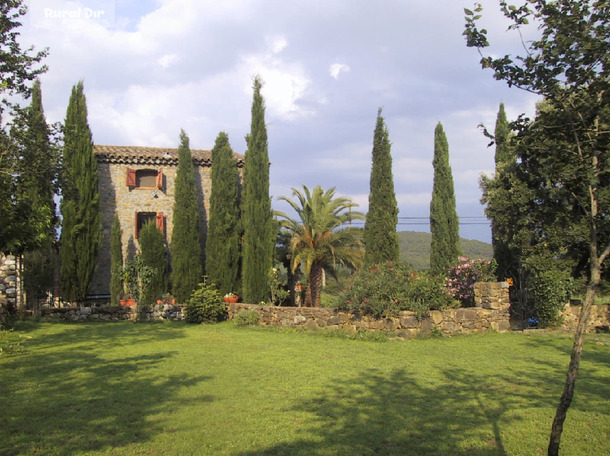 jardin de la casa rural Extempora