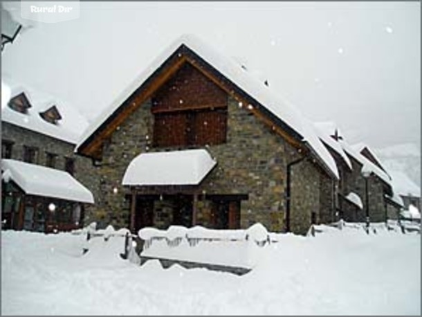 Con nieve de la casa rural Alojamientos Zinqueta