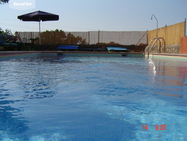 piscina de la casa rural La casita del Jardín