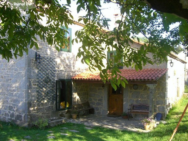 Entrada porche de la casa rural Casa Amarinda