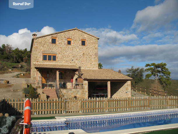 Fachada de la casa rural Mas Serrallimpia