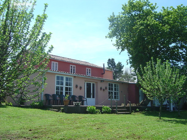 Casa y finca de la casa rural Casa de Piñeiro