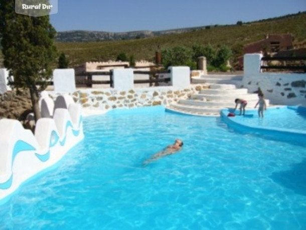 molino en verano de la casa rural El cup