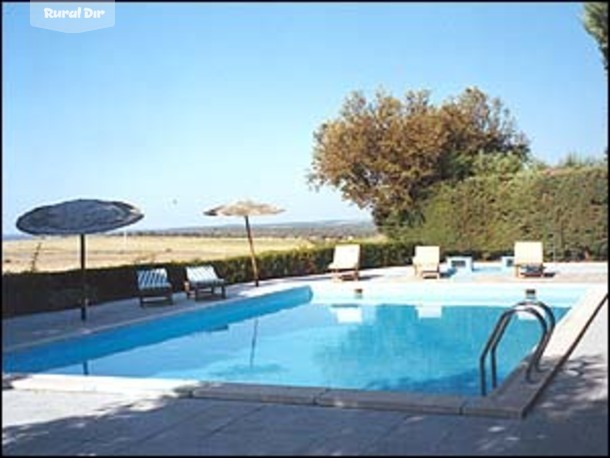 Piscina de la casa rural La Vadima