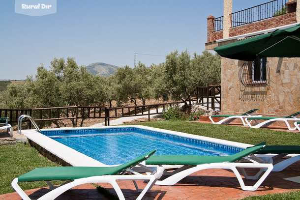 Piscina de la casa rural Haza de la Virgen