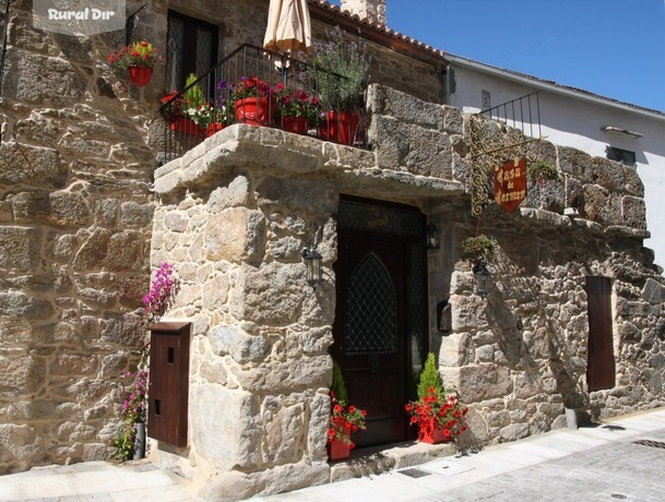 Fachada de la casa rural Casa de Carmen