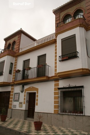 Fachada de la Posada de Colomera de la casa rural La Posada de Colomera