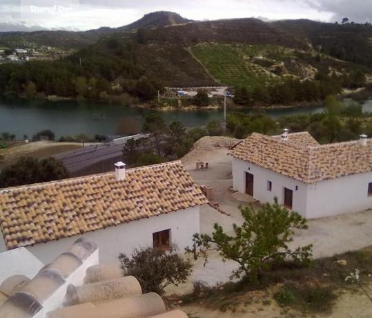 Vista parcial de la casa rural Complejo rural El Molinillo.