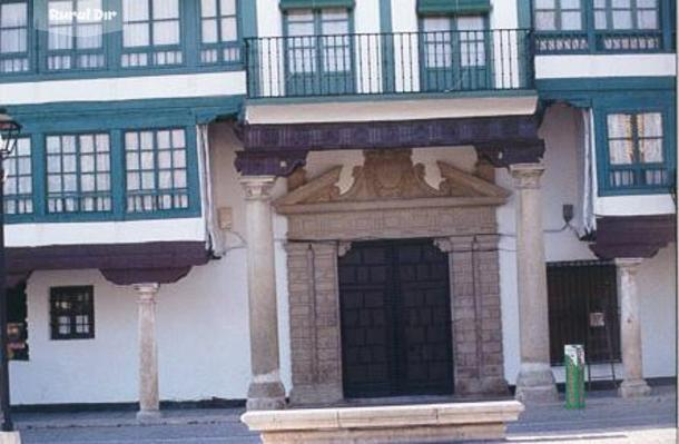 puerta de entrada a la casa  de la casa rural Casa de comedias