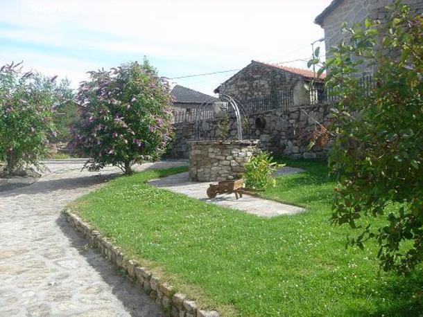 Jardín de la casa rural Casa do Herdeiro