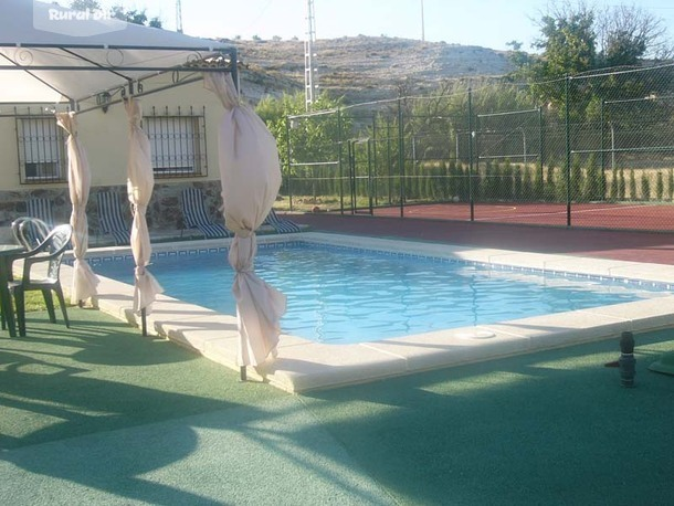 Piscina de la casa rural Villalfonso