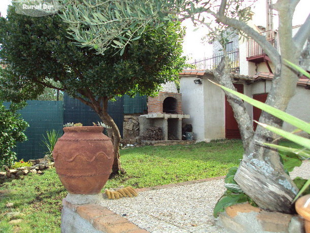 Jardin con Barbacoa de la casa rural Mirador de Miranda del Castañar