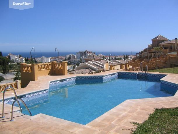 Piscina. de la casa rural Nerja